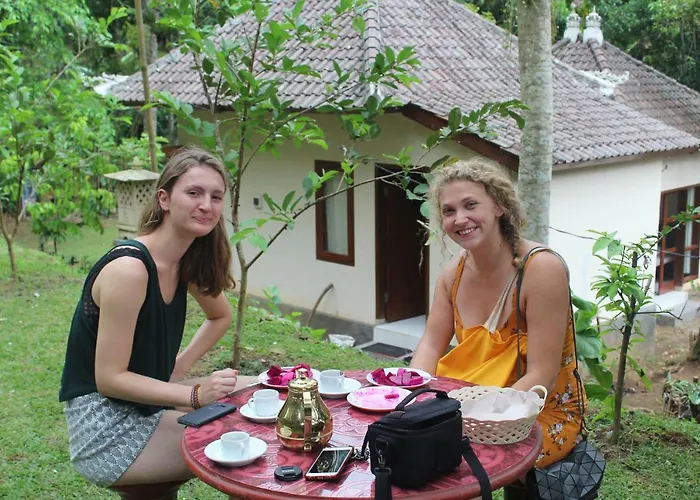 Yoga Lokanata Ashram & Arnata *