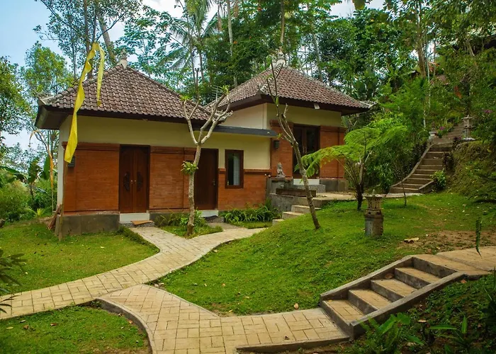 ゲストハウス Yoga Lokanata Ashram & Arnata Bangli