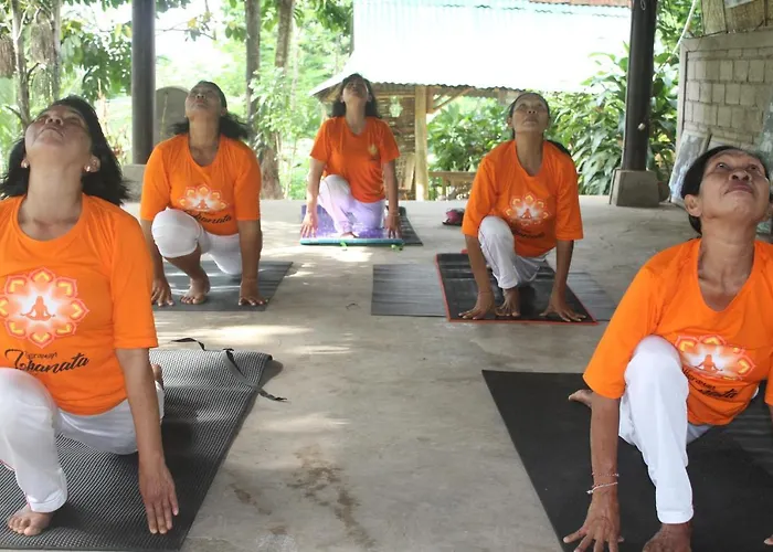 Yoga Lokanata Ashram & Arnata *
